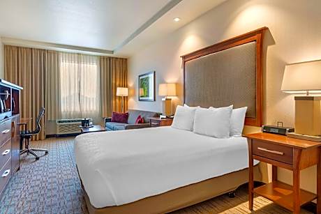 King Room with Bath Tub - Disability Access/Non-Smoking