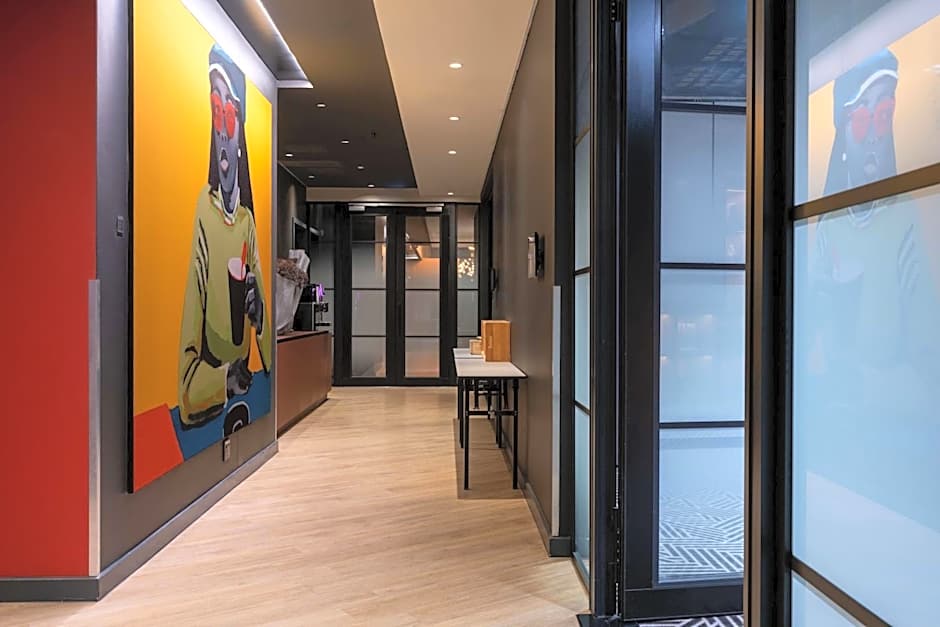 Radisson RED Hotel, Johannesburg Rosebank