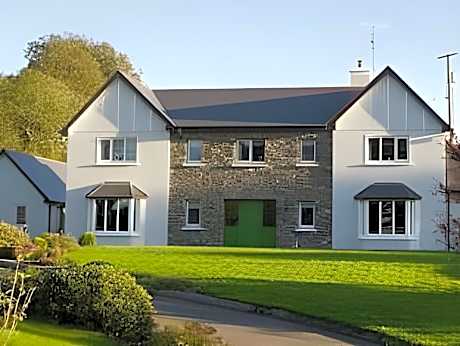 PK Lodge Bed and breakfast