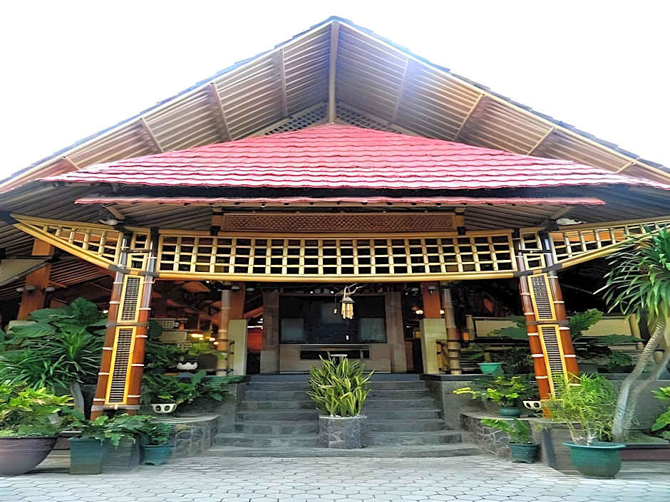 Hotel Mahkota Plengkung