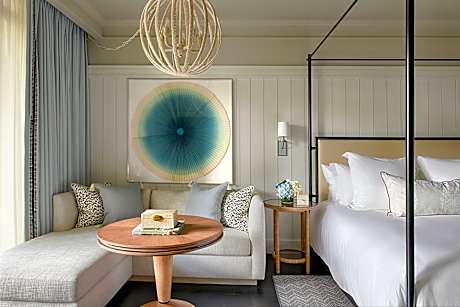 Studio Garden View King Bed