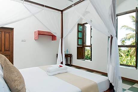 Queen Room with Sea View