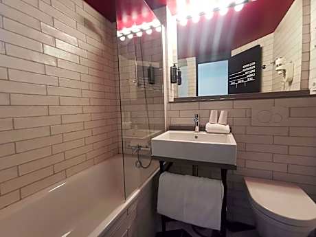 Standard Room with twin beds