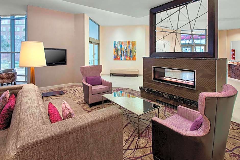 Residence Inn by Marriott Alexandria Old Town South at Carlyle