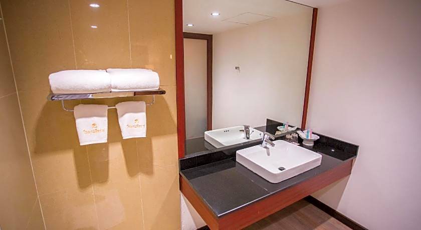 Seeharaj Hotel