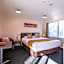 298 Westside Motor Lodge