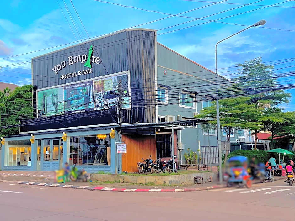 You Empire Hostel & Bar
