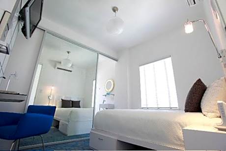 Classic Room with One Double Bed- First Floor/Non-Smoking