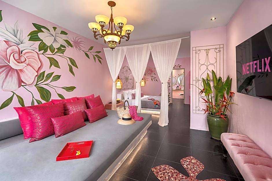 PinkCoco Uluwatu - Constant Surprises & for Cool Adults Only