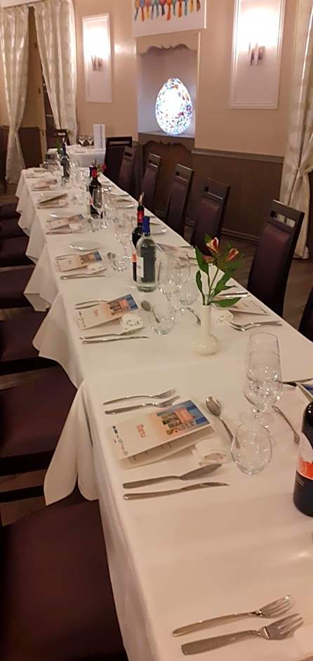 Logis Hôtel Restaurant La Vieille Auberge, Art and Gallery