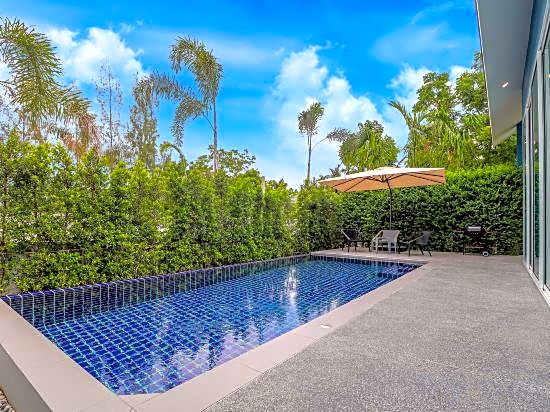 Chaum Haus Pool Villas