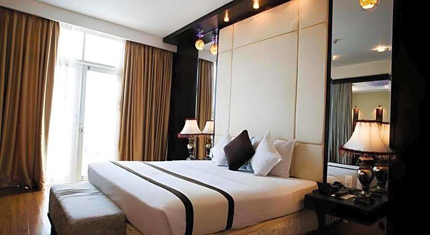 Kaya Hotel