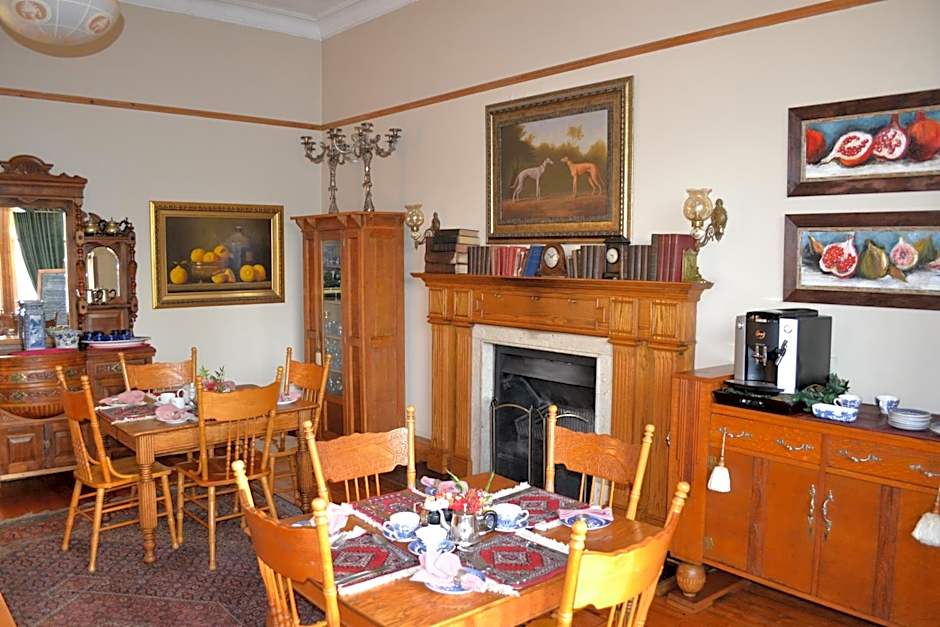 A Tapestry Garden Guest House