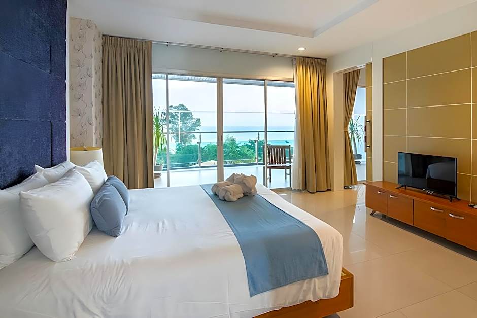 Royal Beach View Suites