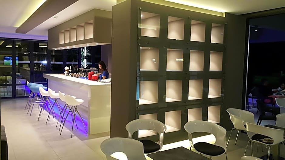 Cosmopolitan Hotel