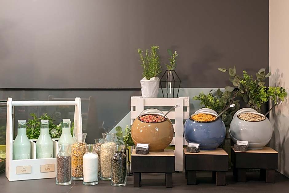 Holiday Inn - The Niu Seven Dusseldorf Ost By IHG