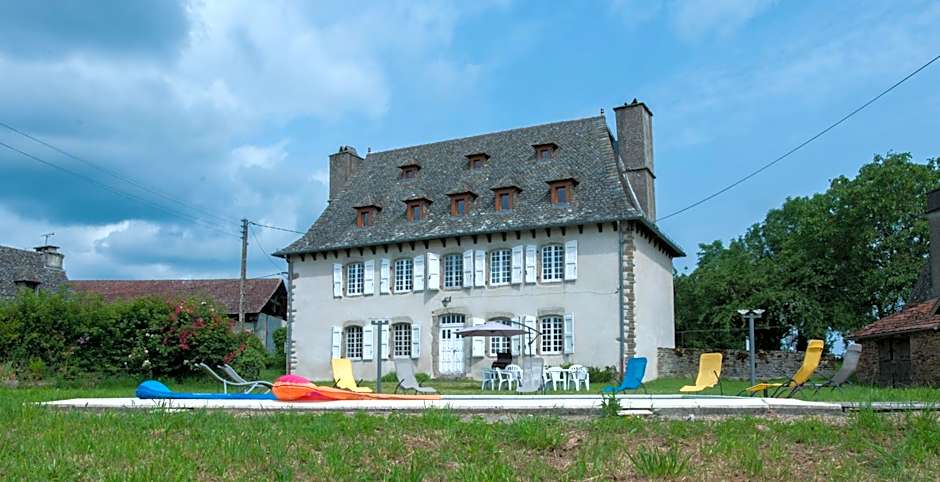 Maison de maître de 1789 rénovée avec piscine