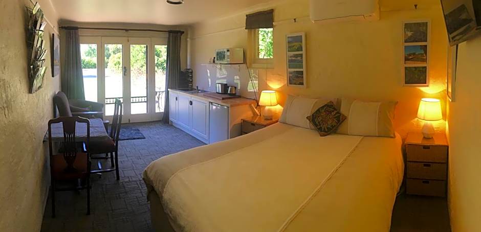 Pierrepoint Accommodation