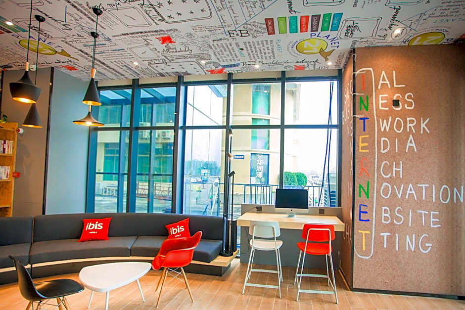 ibis Weihai Oriental New Ground  Hotel