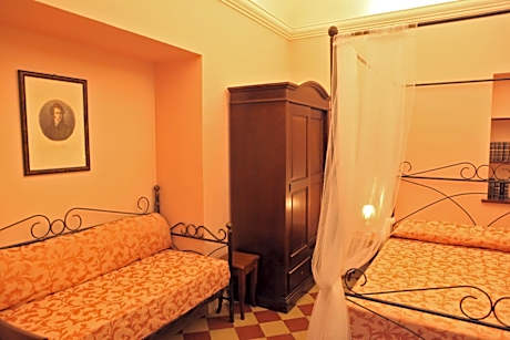 Triple Room with Balcony