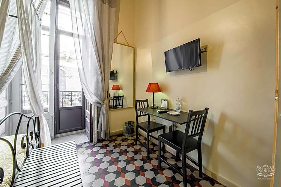 Grand Tour Design Guest House Catania Self Check-in