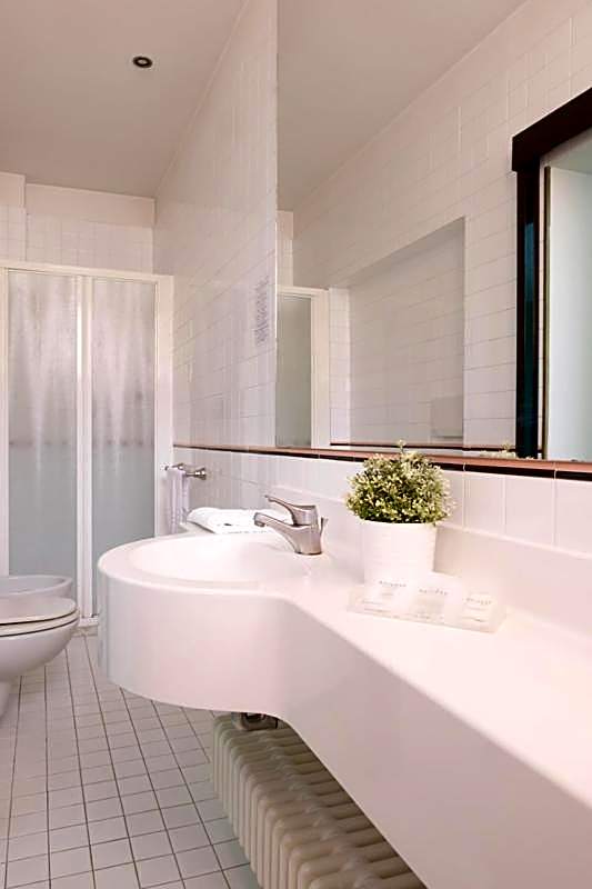 Hotel Junior by OasiGroup Hotels