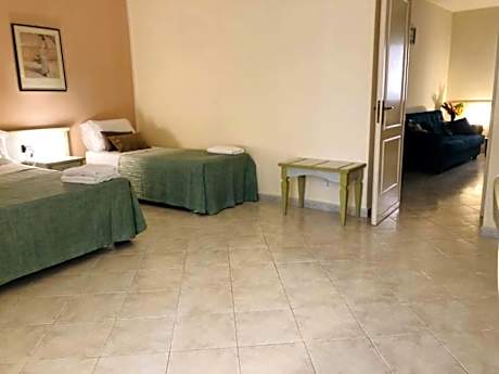 Quadruple Room with Private Bathroom