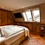 Miiro The Mansard