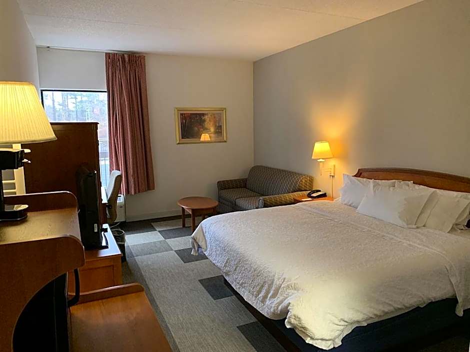HAMPTON INN BURLINGTON/MOUNT HOLLY