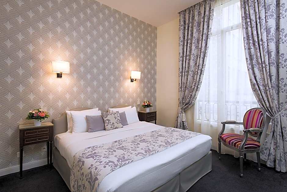 Hotel Saint Petersbourg Opera