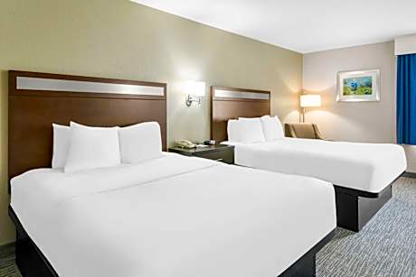 Queen Room with Two Queen Beds and Walk-In Shower - Mobility Accessible/Non-Smoking