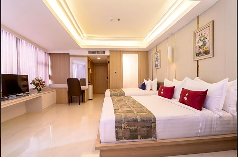 Jomtien Holiday Inn Pattaya จอมเทียน ฮอลิเดย์ อินน์
