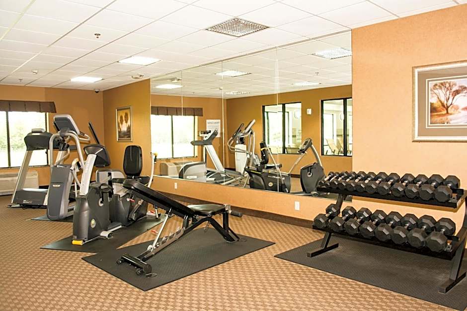 Holiday Inn Express Hotel and Suites Mason City By IHG