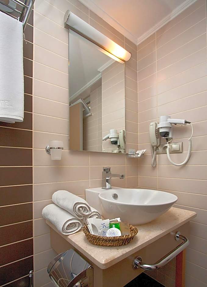 Nanda Hotel
