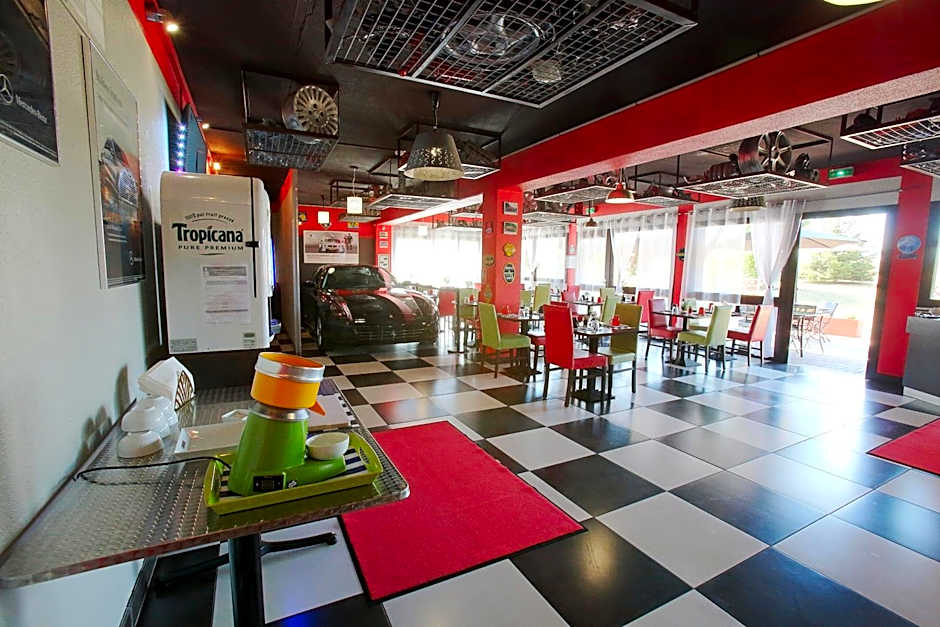 Kyriad Design Enzo Cannes Ecluse