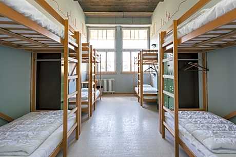 Single Bed in 8-Bed Mixed Dormitory Room