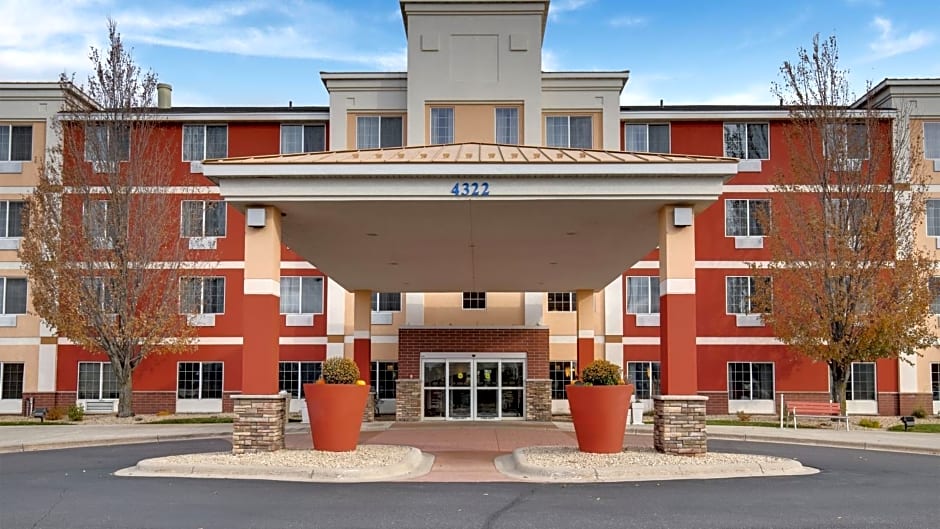 Holiday Inn Express and Suites St. Cloud, an IHG Hotel