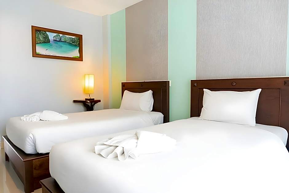 krabi lighthouse @ aonang