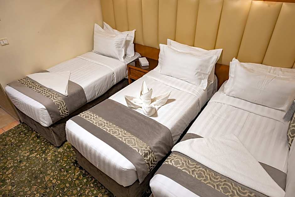 Grand Zowar Hotel