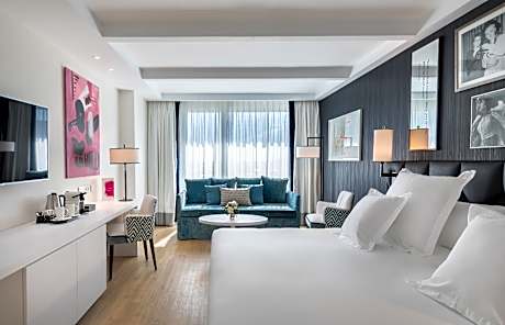 Premium Room