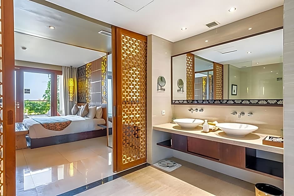 Vouk Hotel & Suites