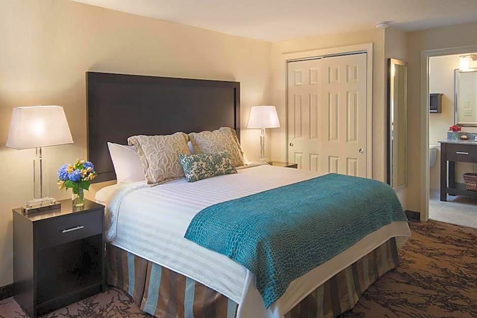 Port Inn & Suites Kennebunk, an Ascend Collection Hotel