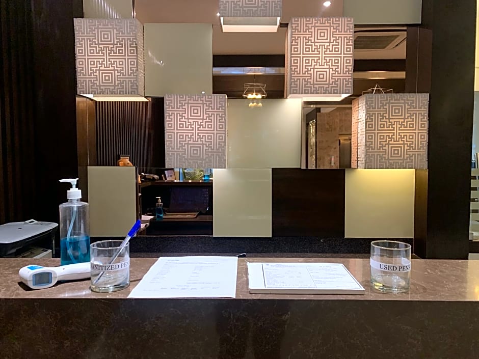 Hotel Royale Residency