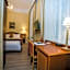 Pension Opera Suites I Self Check In I AC in all rooms