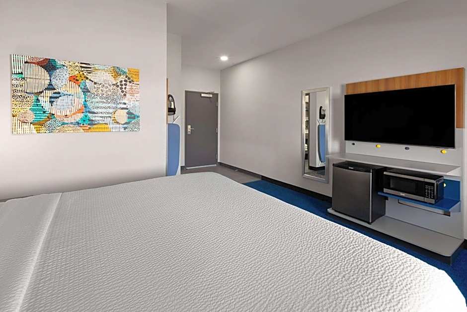 Microtel Inn & Suites by Wyndham Olive Branch