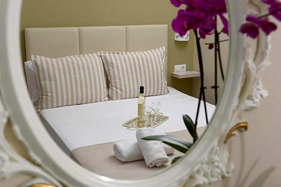 Ammos Beach Seaside Luxury Suites Hotel