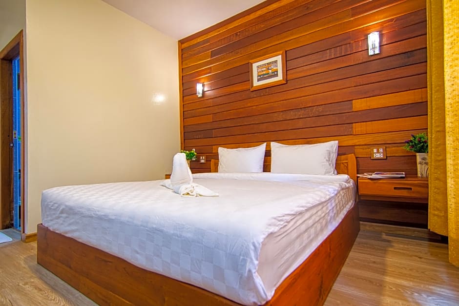 NonNee Lampang Hotel