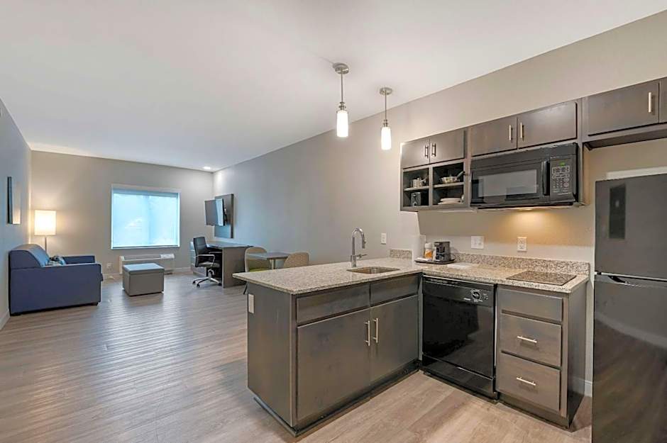 MainStay Suites Cincinnati University - Uptown