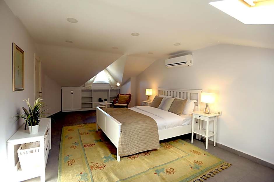 Truemar Hotels & Suites