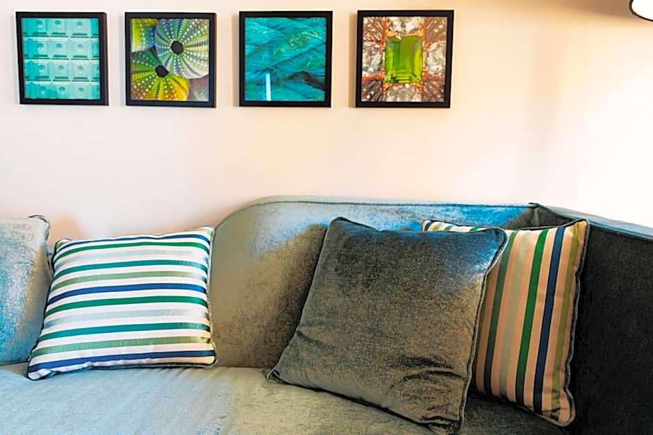 Amadomus Luxury Suites